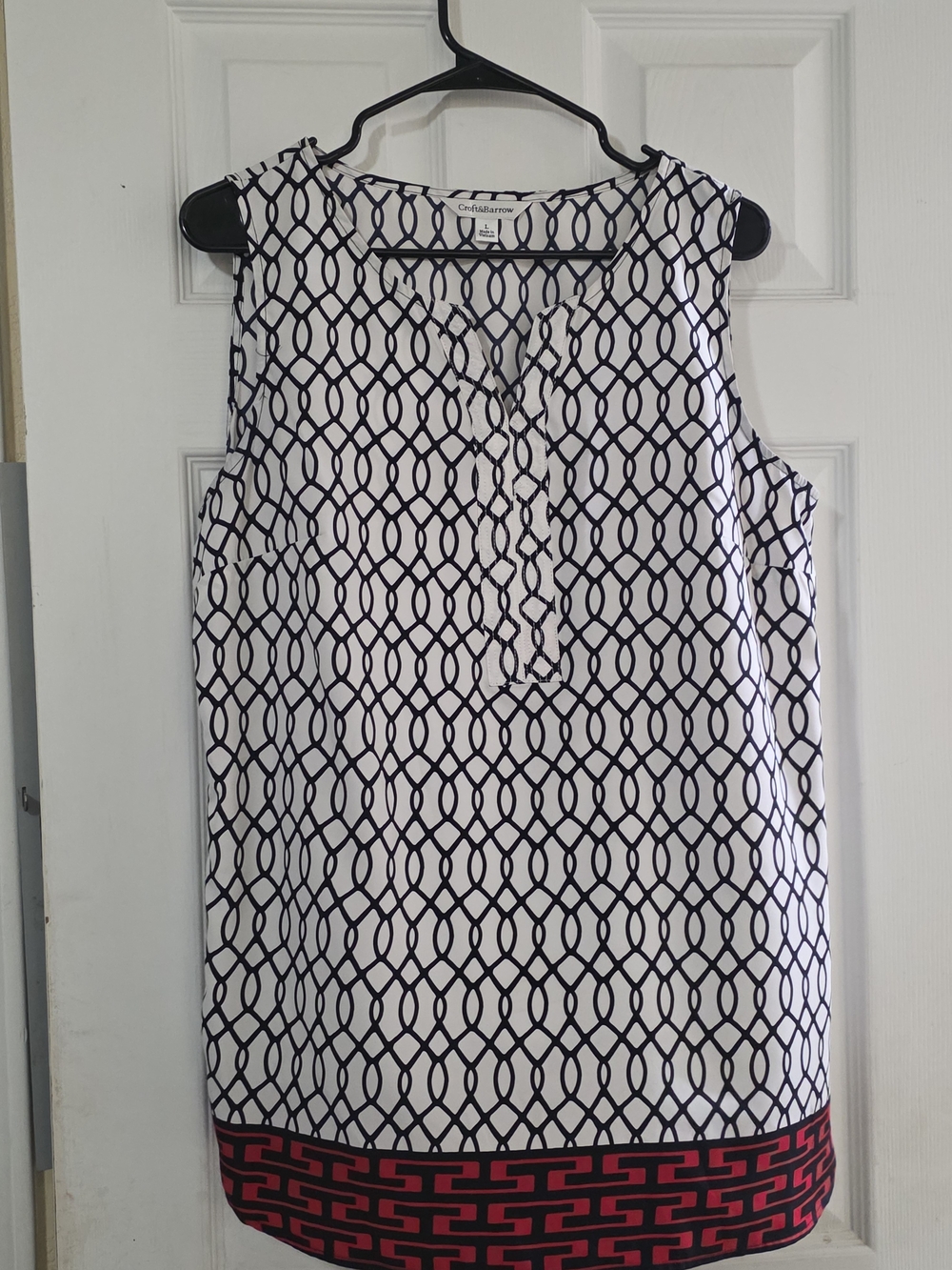 croft & barrow White Navy Geometric Sleeveless Top with Red Border